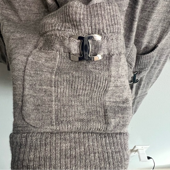 WHBM Womens 100% Wool Knit Metal Button Up Cardigan Gray Sz L Pocket Lightweight - Picture 5 of 11